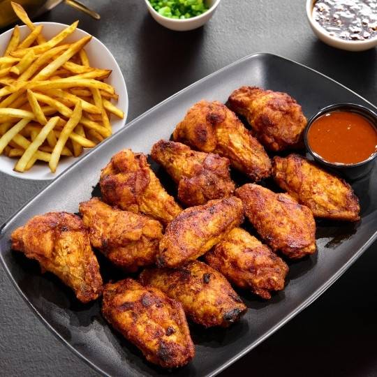 Chicken Wings (Large 12 Pieces) + Chips
